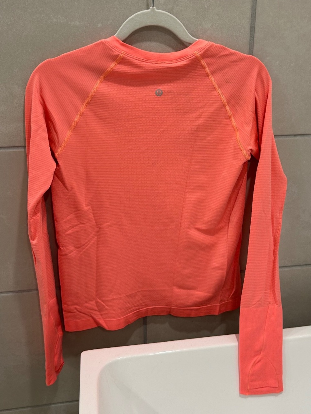 Lululemon Swiftly Tech Long Sleeve Top